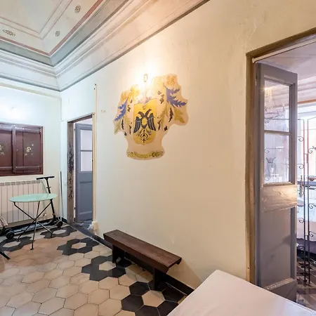 Апартаменты Il Bivacco Historic Terrace Flat - Happy Империя