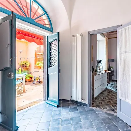 Il Bivacco Historic Terrace Flat - Happy Империя