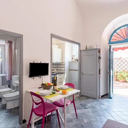 Il Bivacco Historic Terrace Flat - Happy Апартаменты